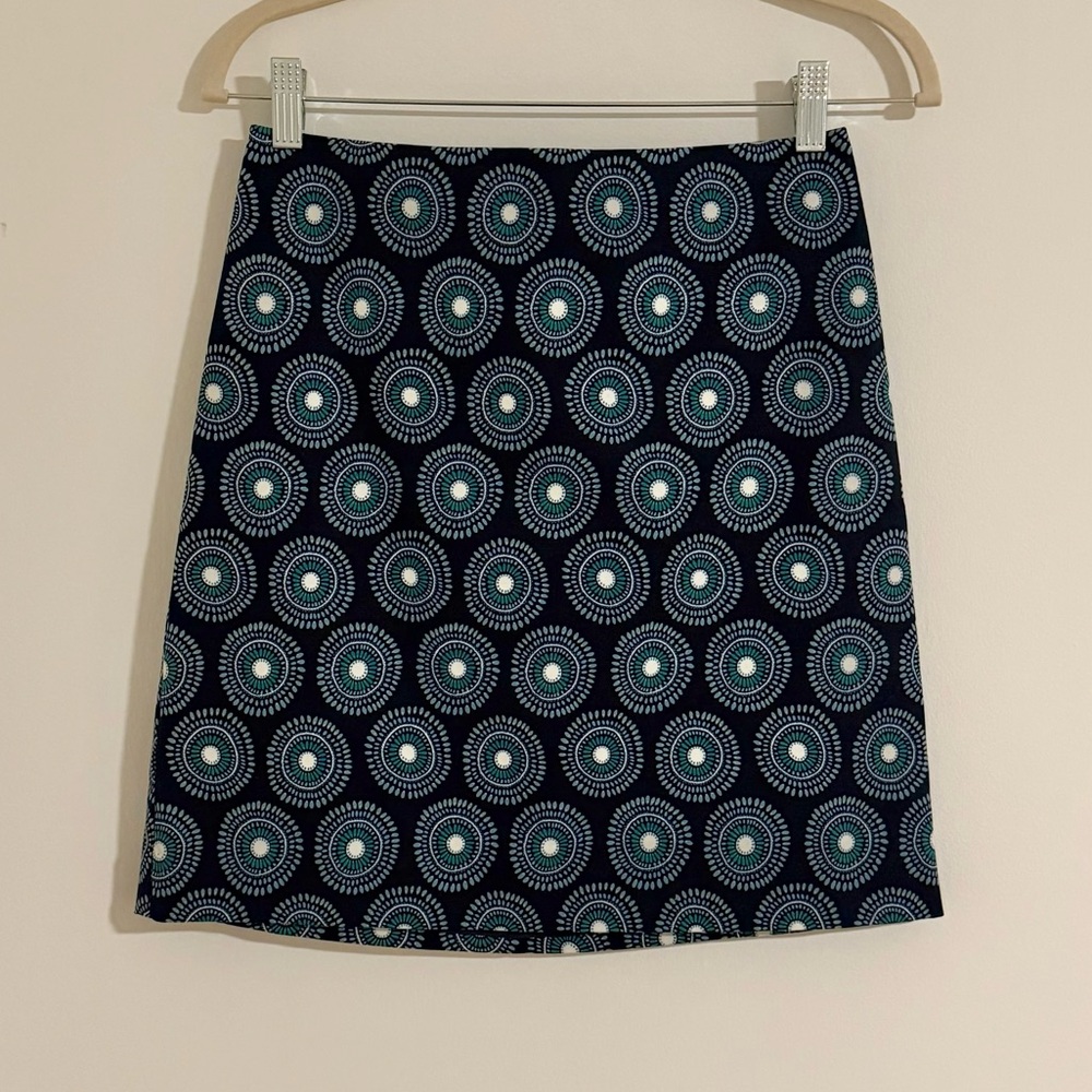 Ann Taylor Navy and Teal Patterned Pencil Skirt